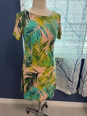 Lemon Way Tropical Leaf Short Sleeve Dress